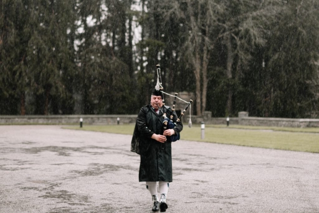 Hire a bagpiper for your wedding