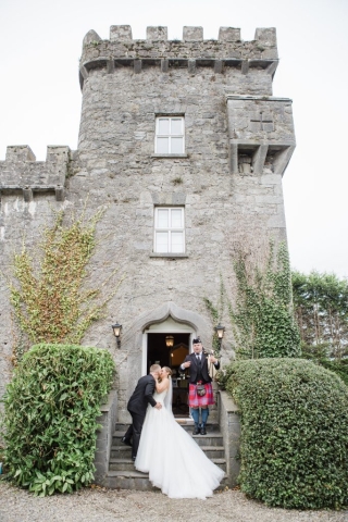 Hire a bagpiper for your wedding